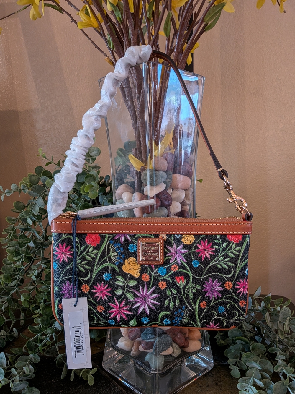 NWT! Dooney & Bourke Black Wildflowers Large Slim Wristlet